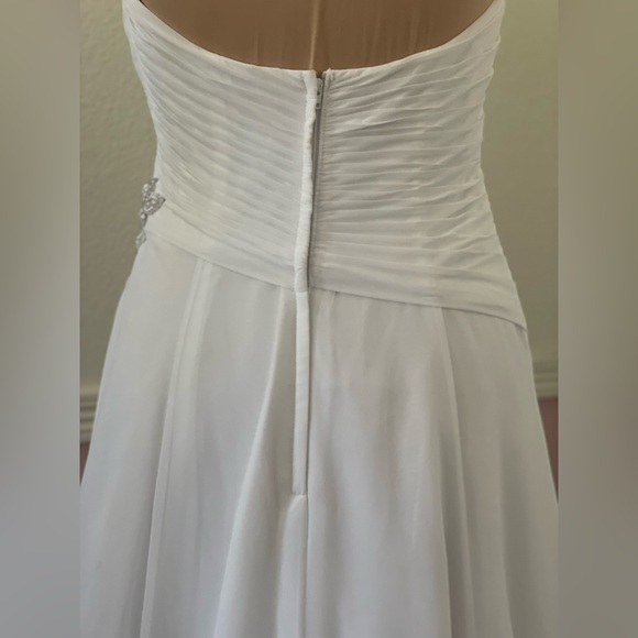 Wedding Gown size 10 - Picture 11 of 16